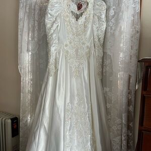 Private Label by G classic white vintage 1990s wedding gown dress size 10